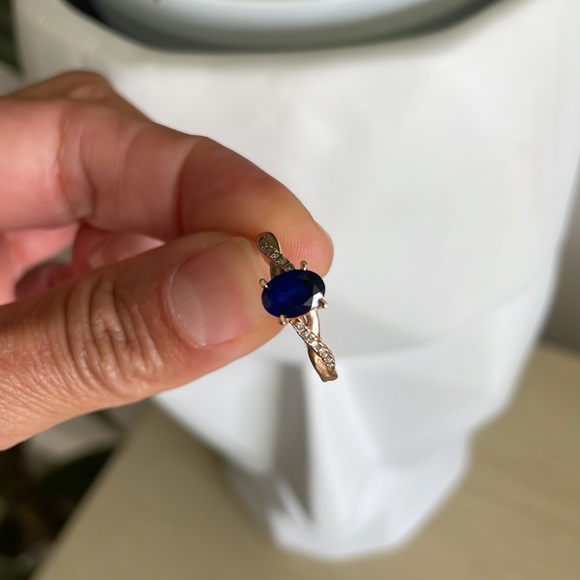 Oval Blue Sapphire and Diamond Birthstone Twist Ring in 10KT Rose Gold - Picture 4 of 7